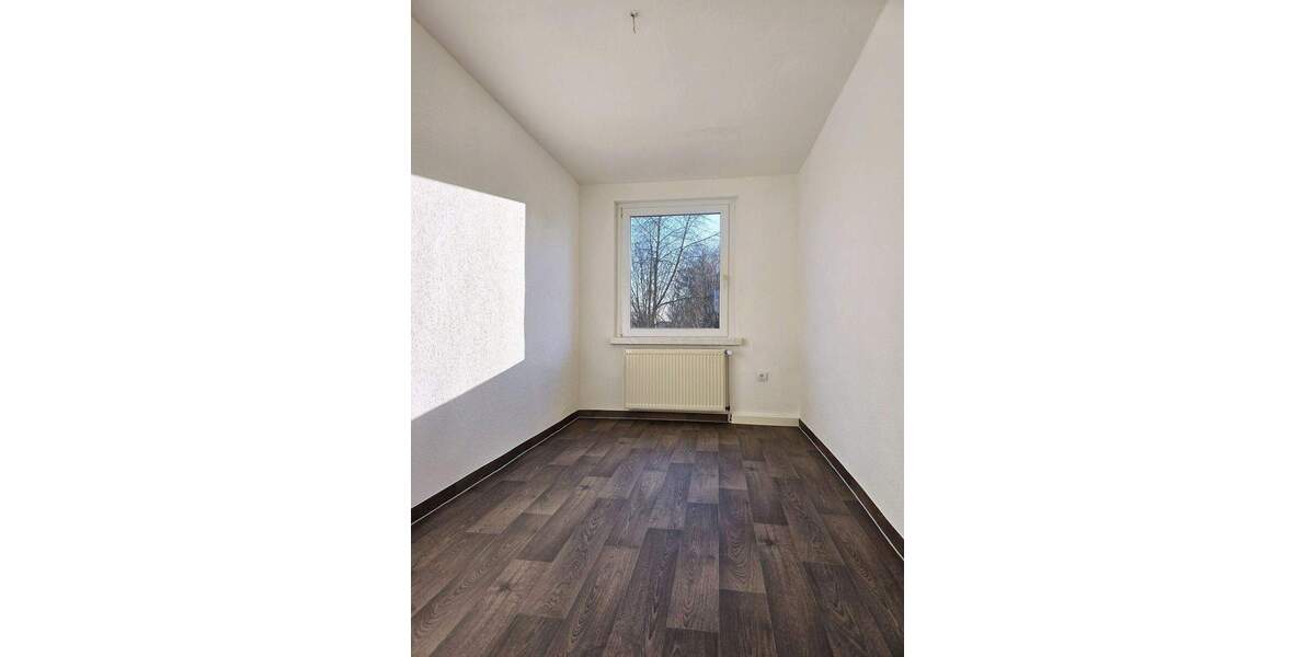 Etagenwohnung Köthen (Anhalt) Köthen - 4 Zimmer, 68 m&sup2;, 470&euro; | Angebot:25665492