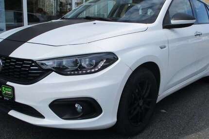 Fiat Tipo 62.376 km 11.111 &euro; Halle 06130