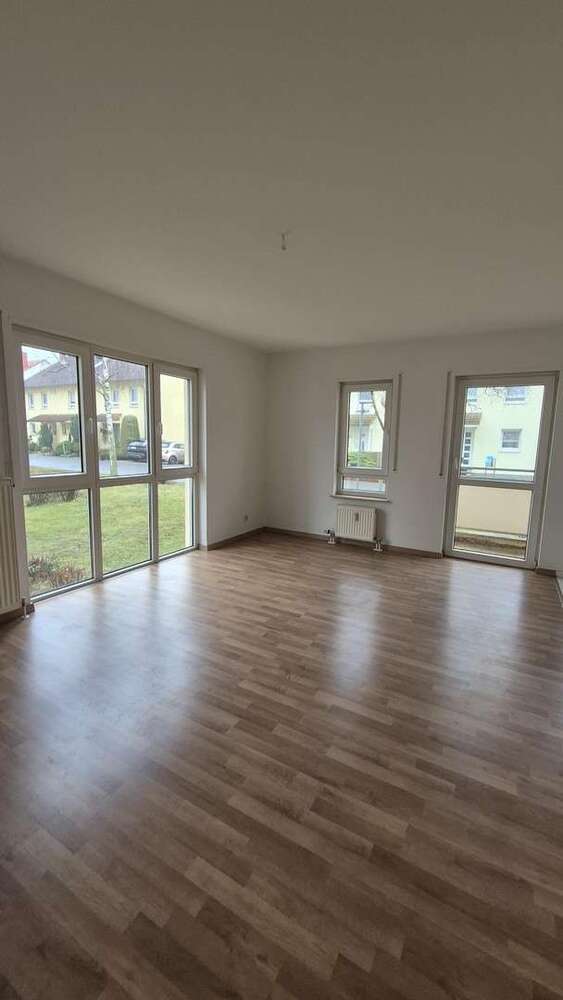 Wohnung zum Mieten in Markranstädt 460 € 33 m²