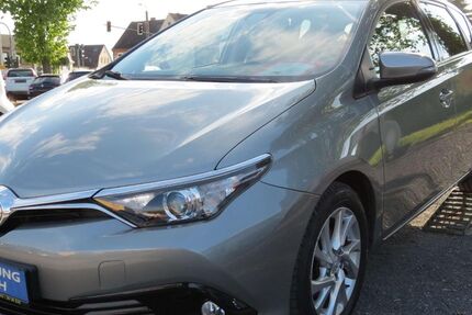 Toyota Auris 51.000 km 13.440 &euro; Halle/ Saale 06116
