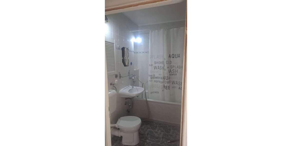 Etagenwohnung Halle (Saale) Halle-Neustadt - 4 Zimmer, 64 m&sup2;, 450&euro; | Angebot:27168384