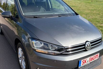 VW Touran 145.000 km 8.299 &euro; HALLE 06116