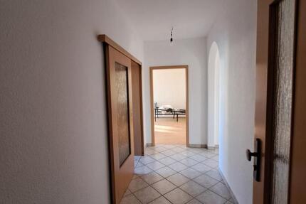 Attraktive 3-Zimmer-Wohnung im Erdgeschoss – ca. 74 m², mit Einbauküche, Balkon & Gartennutzung – Lutherstadt Eisleben 3 zimmer