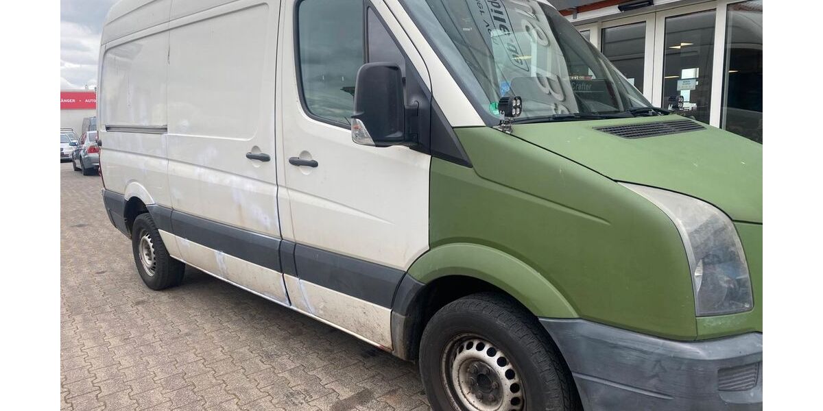 VW Crafter 284.000 km 5.900 &euro; Halle/Saale 06116