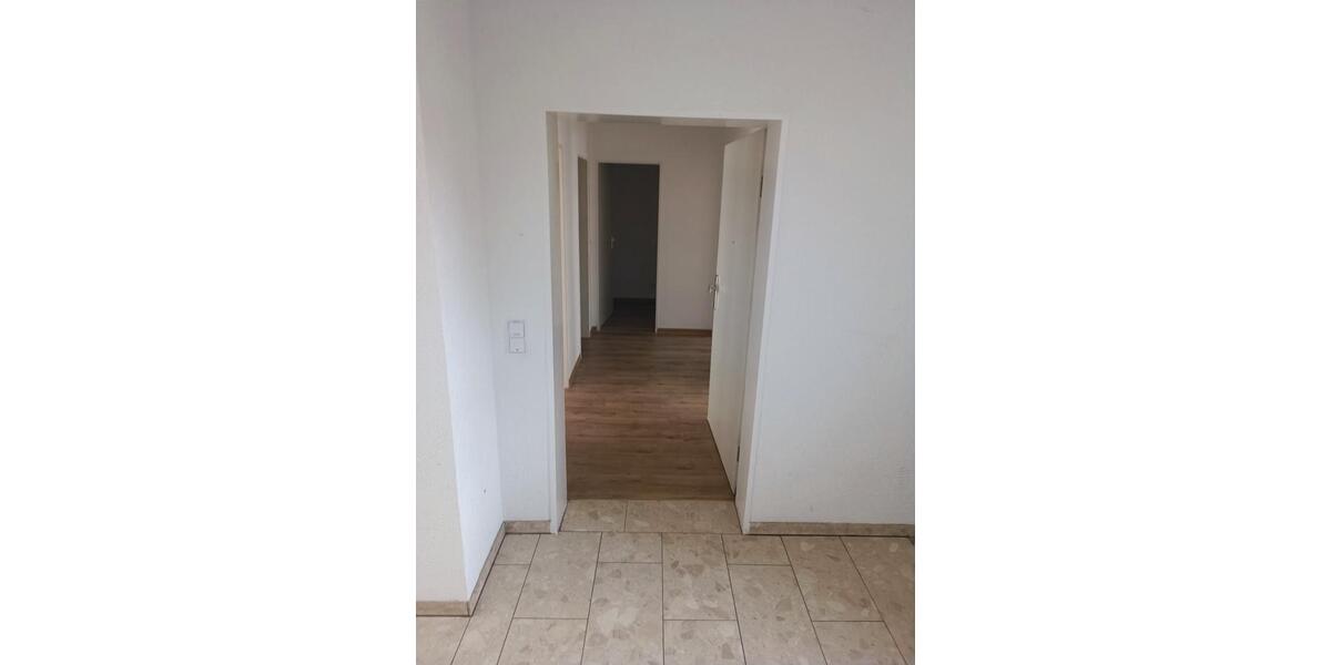 Erdgeschoßwohnung Bad Lauchstädt - 2 Zimmer, 72 m&sup2;, 99.000&euro; | Angebot:25960713