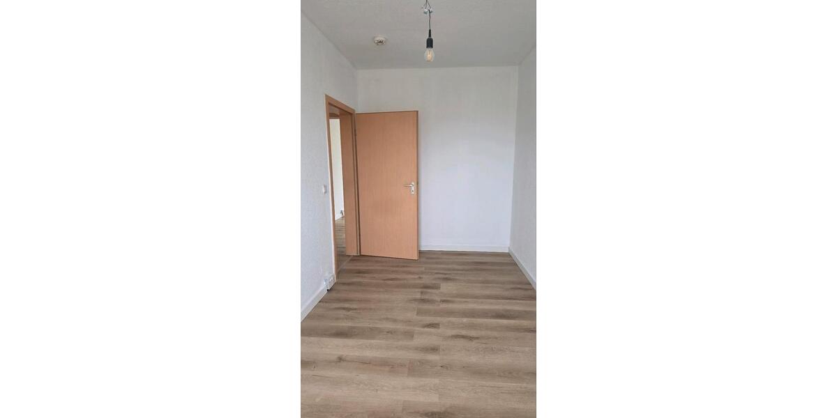 Etagenwohnung Halle (Saale) Gesundbrunnen - 3 Zimmer, 61 m&sup2;, 520&euro; | Angebot:26230969