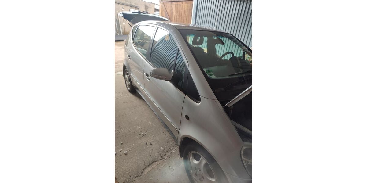 Mercedes-Benz A 160 132.000 km 3.000 &euro; Bad Dürrenberg 06231