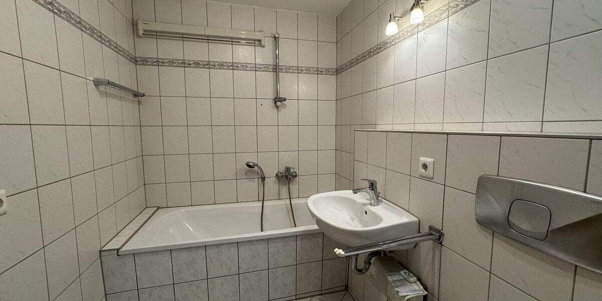 Etagenwohnung Halle/Saale Innenstadt - 2 Zimmer, 44 m&sup2;, 95.000&euro; | Angebot:24724996