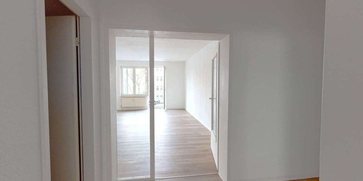 Etagenwohnung Halle Am Wasserturm/Thaerviertel - 2 Zimmer, 78 m&sup2;, 755&euro; | Angebot:24714521