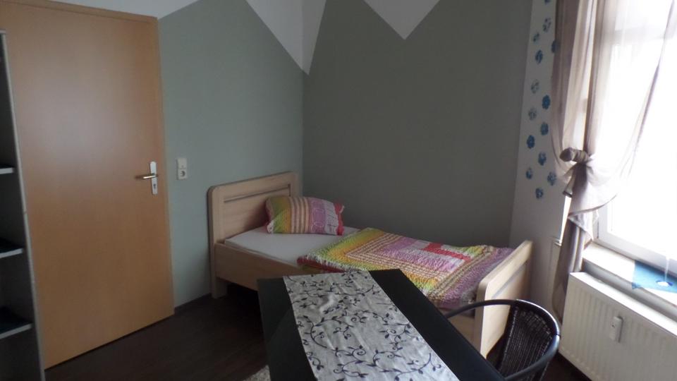 Etagenwohnung Halle (Saale) Büschdorf - 1 Zimmer, 17 m&sup2;, 216&euro; | Angebot:9747561