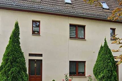 Saalekreis: Idyllisches Wohnen im Saaletal, für Großfamilie oder 2 Familien, mit Swimmingpool 1 zimmer