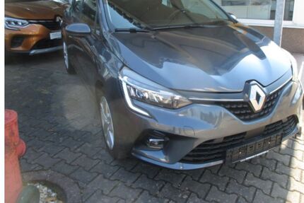 Renault Clio 28.500 km 13.495 &euro; Wolfen 06766