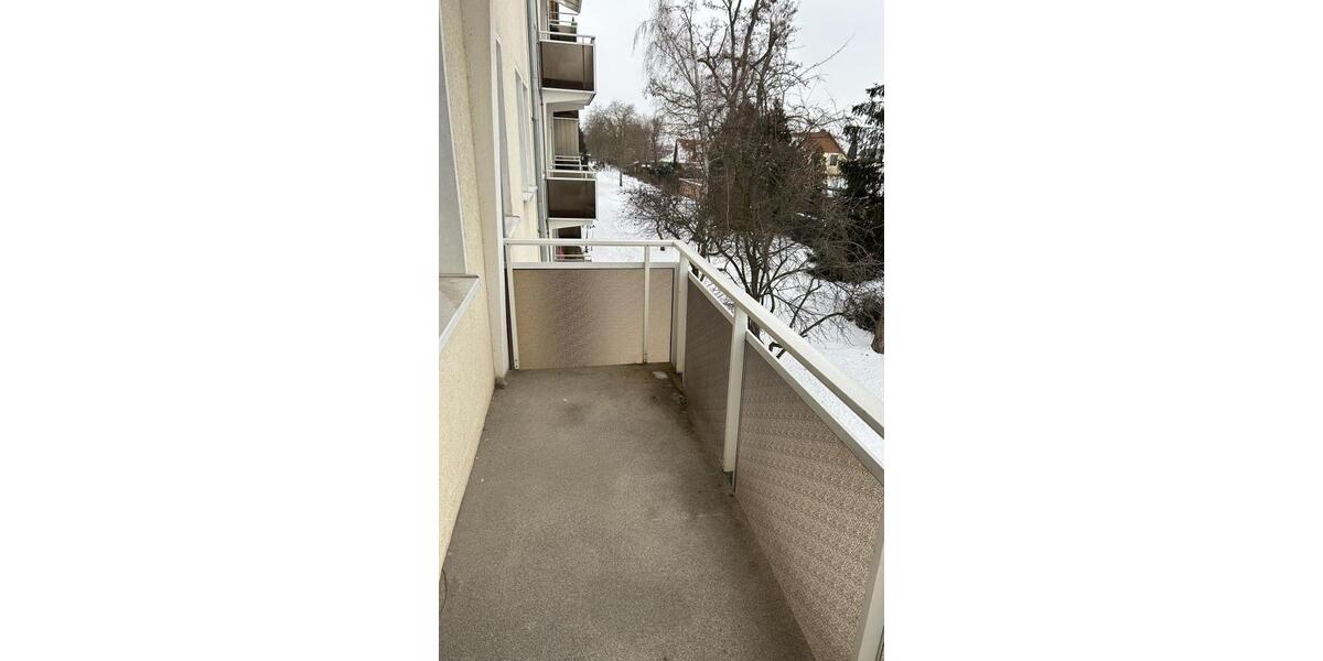 Etagenwohnung Bad Dürrenberg - 3 Zimmer, 61 m&sup2;, 354&euro; | Angebot:25234352