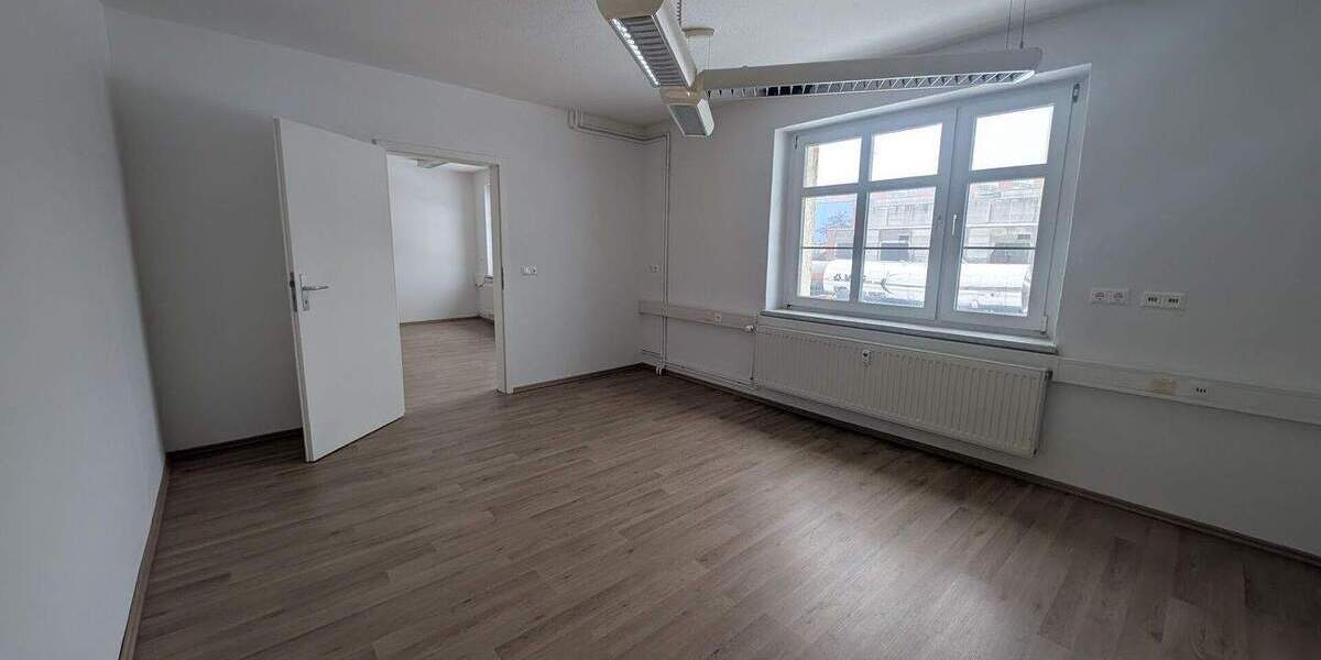 Gewerbeobjekt Bitterfeld-Wolfen Bitterfeld - 4 Zimmer, 630&euro; | Angebot:24876050