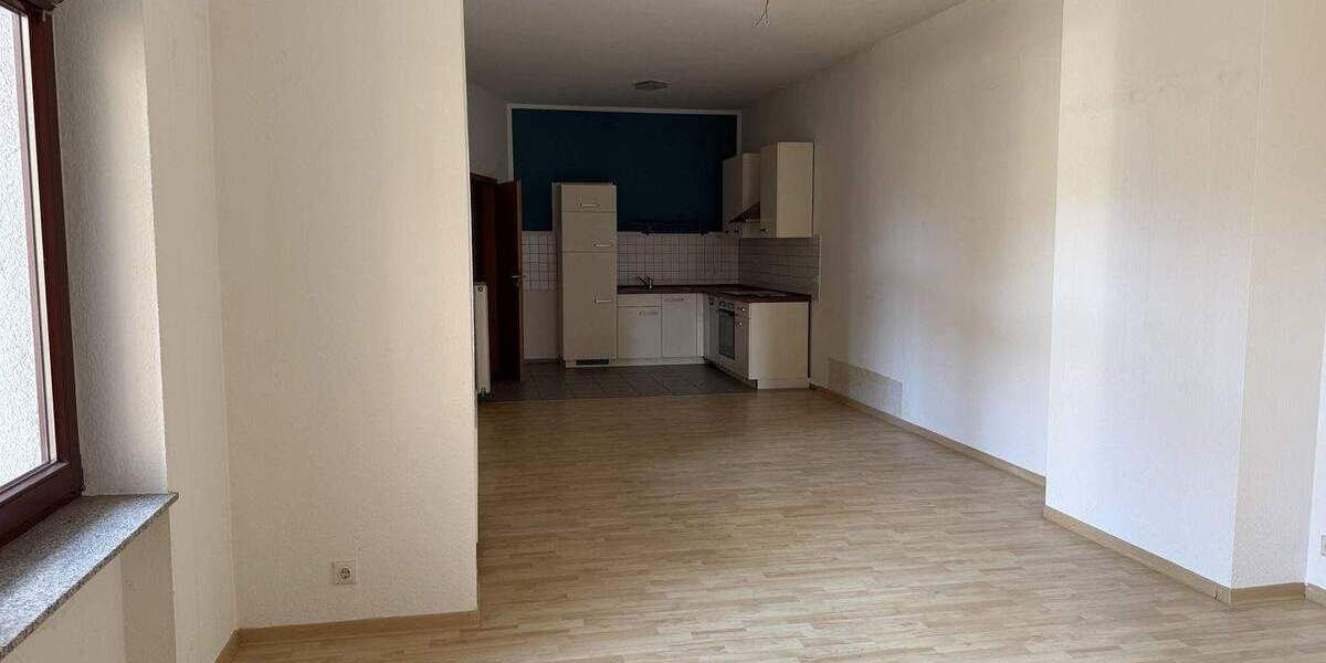 Etagenwohnung Halle Paulusviertel - 2 Zimmer, 70 m&sup2;, 595&euro; | Angebot:25749172