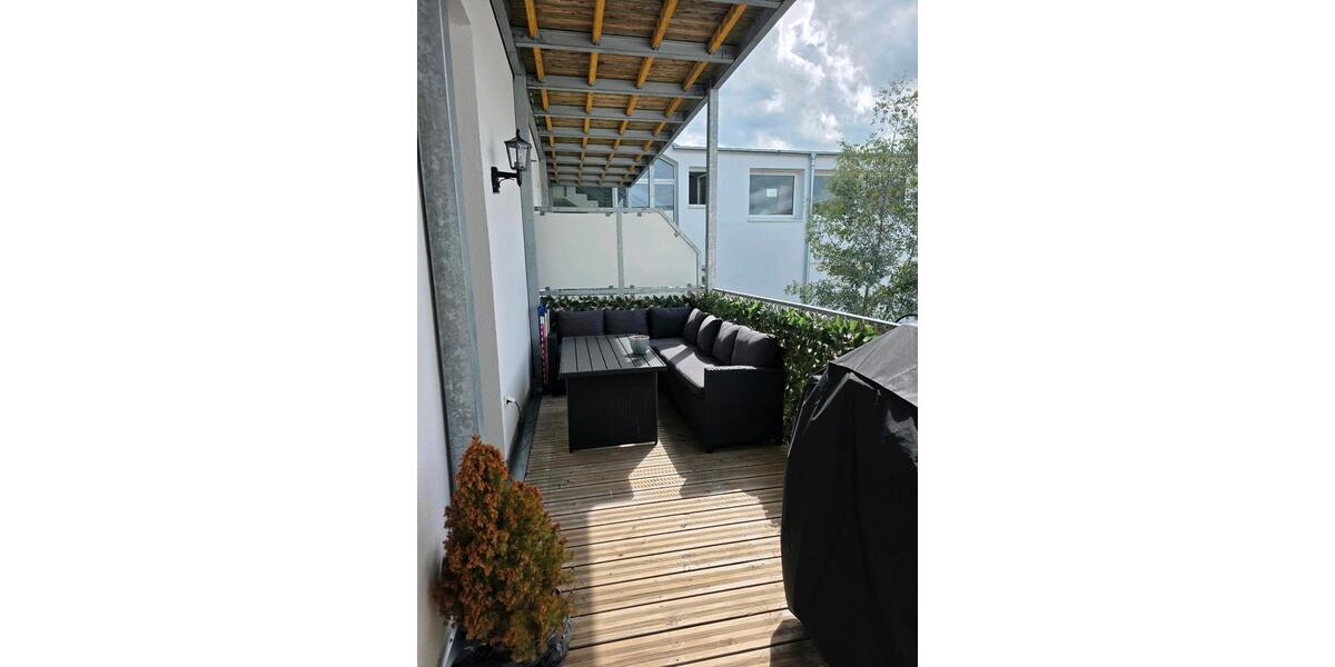 Etagenwohnung Bitterfeld-Wolfen Wolfen - 2 Zimmer, 62 m&sup2;, 105.000&euro; | Angebot:26900548