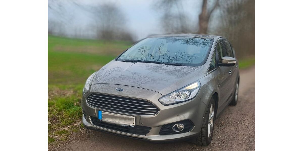 Ford S-Max 93.500 km 14.495 &euro; Halle 06126
