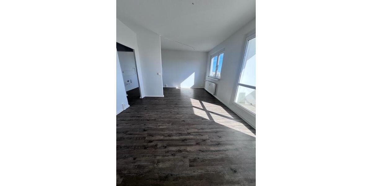Etagenwohnung Halle (Saale) Silberhöhe - 5 Zimmer, 77 m&sup2;, 600&euro; | Angebot:25974501
