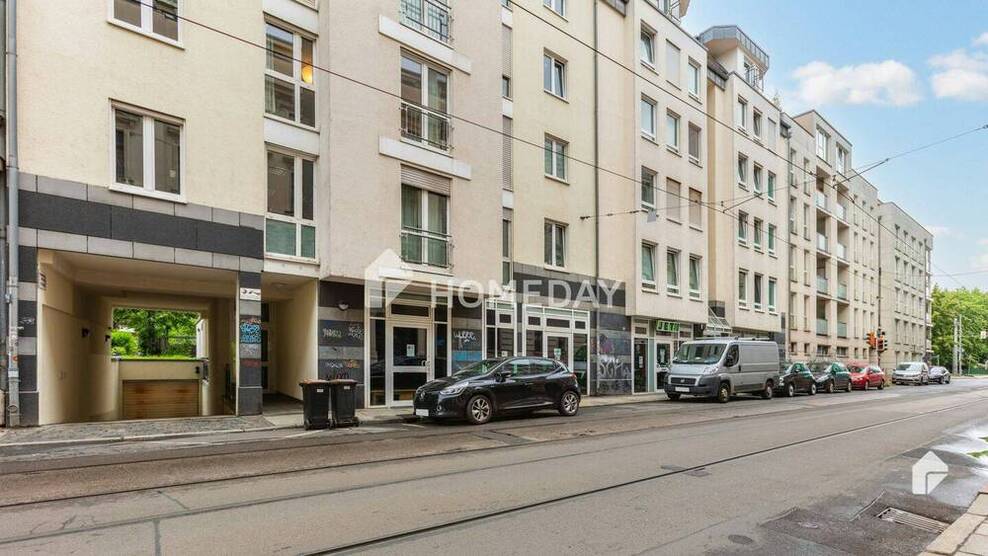 Gemütliche StadtWohnung mit Balkon, Aufzug und Tiefgaragenstellplatz nahe der Leipziger Innenstadt
