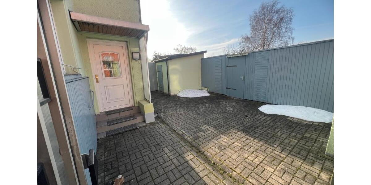 Erdgeschoßwohnung Eisleben (Lutherstadt) - 3 Zimmer, 85 m&sup2;, 530&euro; | Angebot:24562256