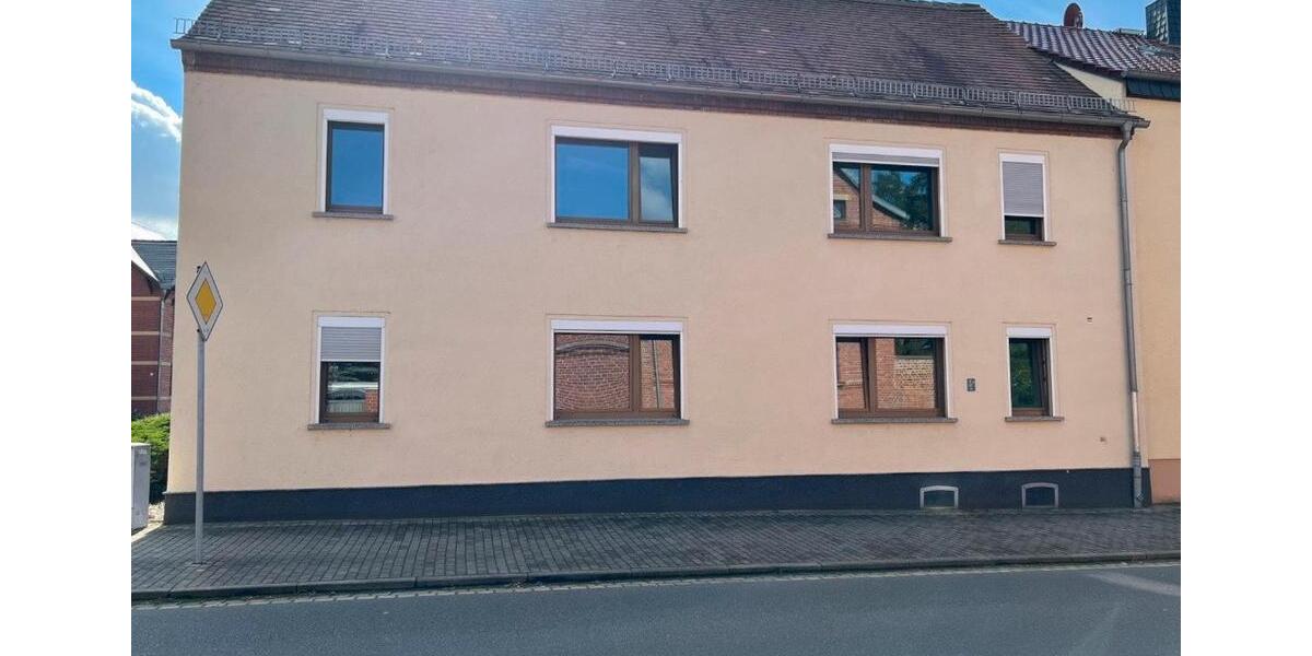 Reihenhaus Delitzsch - 5 Zimmer, 176 m&sup2;, 260.000&euro; | Angebot:25943394