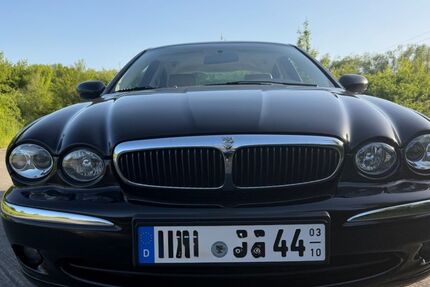 Jaguar X-Type 128.500 km 12.500 &euro; Halle (Saale) 06124
