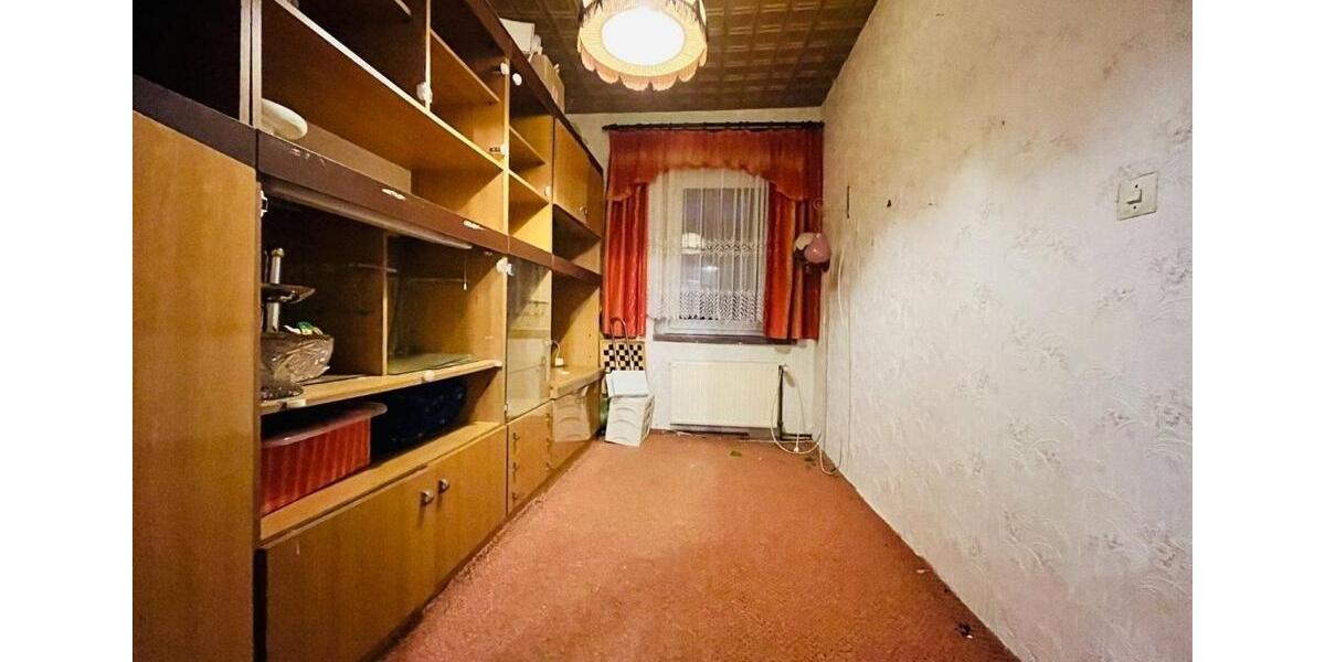 Reihenhaus Eisleben (Lutherstadt) - 7 Zimmer, 132 m&sup2;, 37.000&euro; | Angebot:26786588