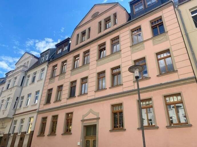 Charmante 3-Zimmer-Wohnung mit Balkon und Altbauflair!