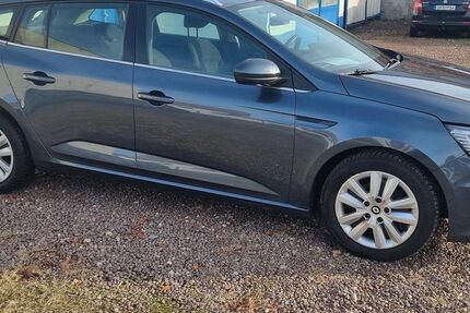 Renault Megane 91.600 km 13.999 &euro; Halle / Saale 06112