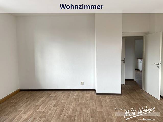 Etagenwohnung Halle Lutherplatz - 3 Zimmer, 80 m&sup2;, 700&euro; | Angebot:26766698