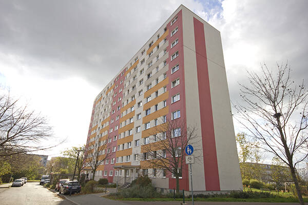 In der Herrichtung! 3-RaumWohnung in der Aufzugsetage mit Dusche!