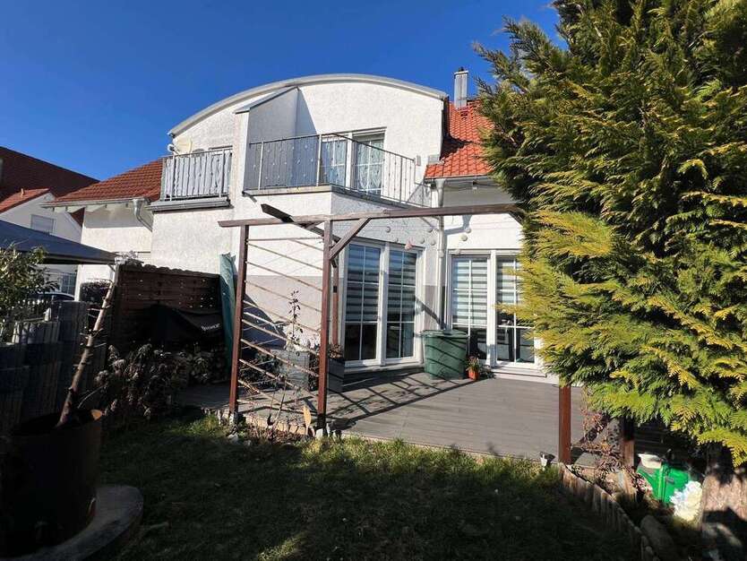 Haus zum Kaufen in Sachsen-Anhalt - Schkopau 450.000 € 132 m²