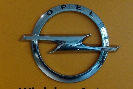 Opel Corsa 4.260 km 17.970 € Halle / Saale 06112