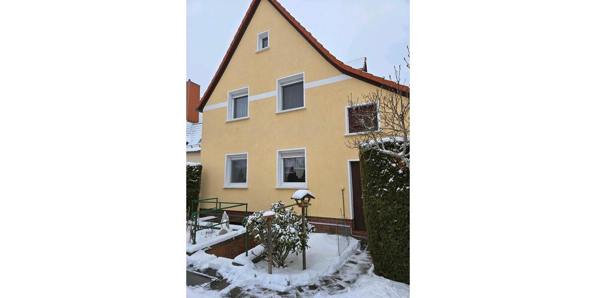 Einfamilienhaus Leuna - 3 Zimmer, 84 m&sup2;, 160.000&euro; | Angebot:24961861