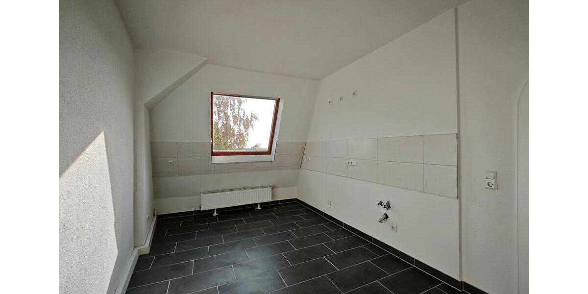 Etagenwohnung Halle (Saale) Büschdorf - 4 Zimmer, 115 m&sup2;, 805&euro; | Angebot:24350261