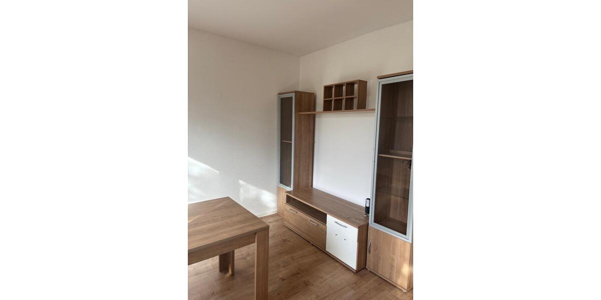 Etagenwohnung Halle (Saale) Halle-Neustadt - 3 Zimmer, 56 m&sup2;, 420&euro; | Angebot:25943676
