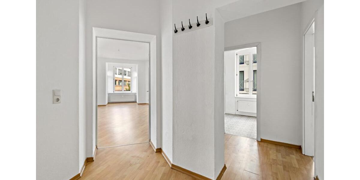 Etagenwohnung Halle (Saale) - 2 Zimmer, 78 m&sup2;, 585&euro; | Angebot:25640006