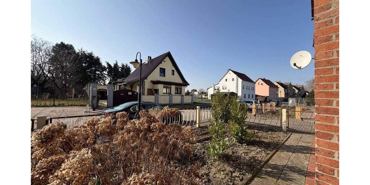 Doppelhaushälfte Sandersdorf-Brehna Petersroda - 5 Zimmer, 101 m&sup2;, 72.000&euro; | Angebot:25797992