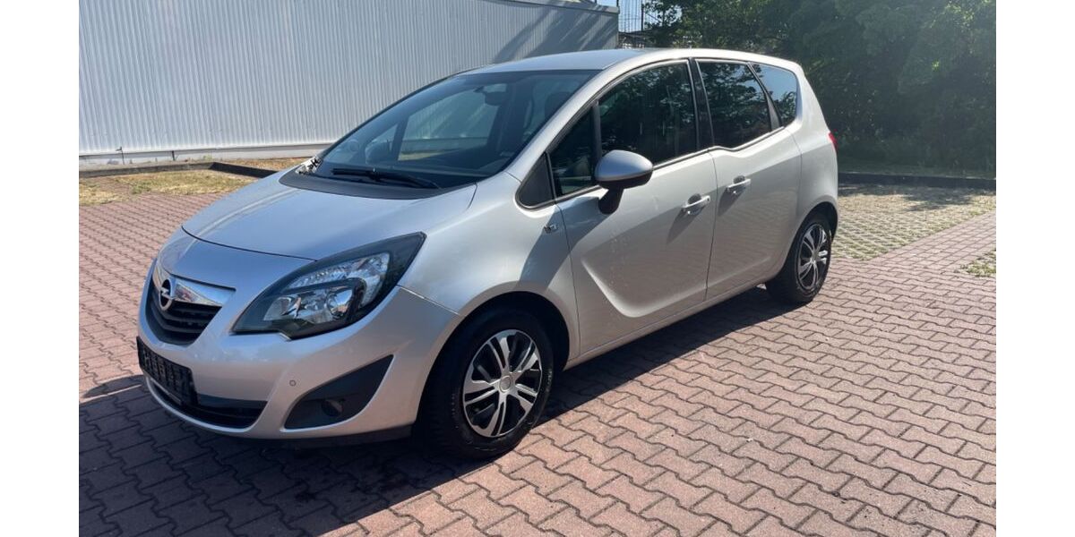 Opel Meriva 158.000 km 4.900 &euro; Halle/S. 06132