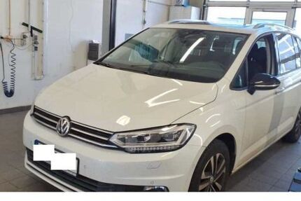 VW Touran 41.537 km 25.830 € Leipzig 04178