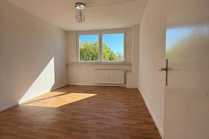 Wohnung Halle (Saale) Halle-Neustadt - 3 Zimmer, 66 m&sup2;, 750&euro; | Angebot:26476443