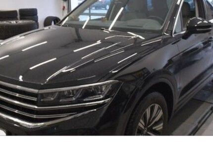 VW Touareg 22.382 km 57.920 &euro; Halle (Saale) 06110