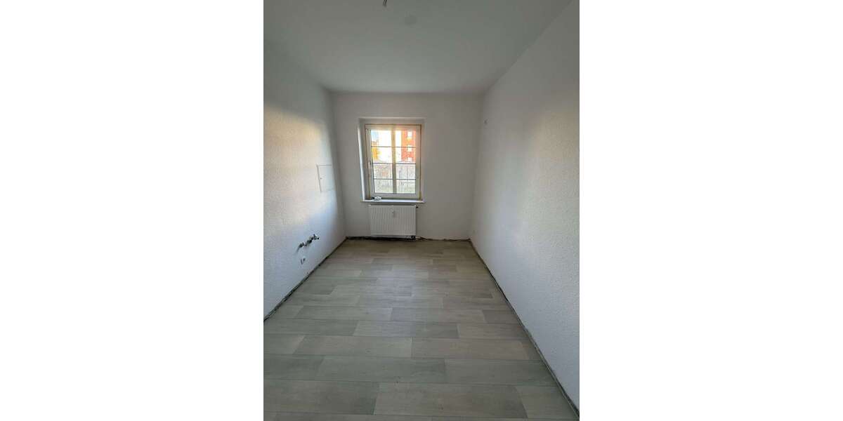 Etagenwohnung Delitzsch - 2 Zimmer, 48 m&sup2;, 380&euro; | Angebot:24804304