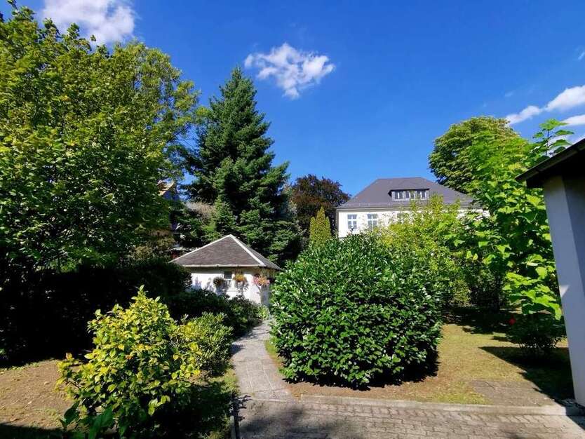 Haus zum Kaufen in Leipzig 820.000 € 300 m²