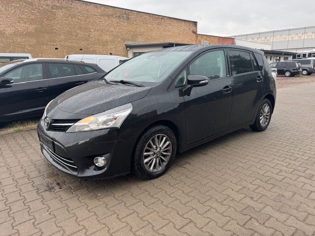 Toyota Verso 187.000 km 6.490 € Halle 06112