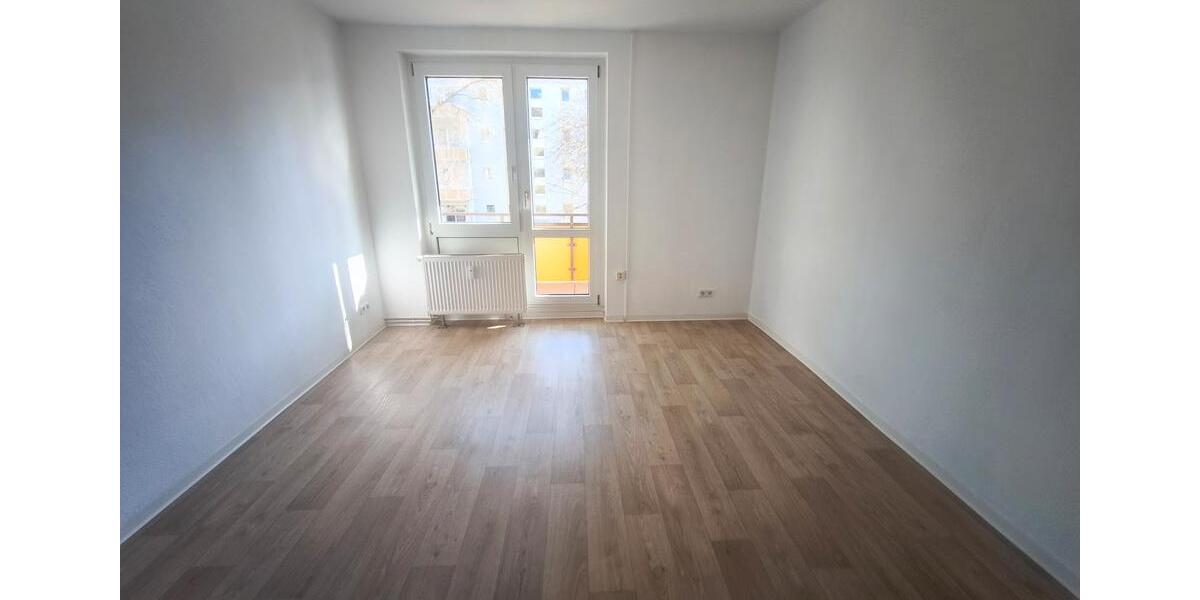 Etagenwohnung Merseburg - 2 Zimmer, 47 m&sup2;, 300&euro; | Angebot:25374789