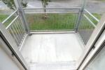 Schöne 2-Zi.-Wohnung mit Balkon, Bad mit Fenster im Grünen