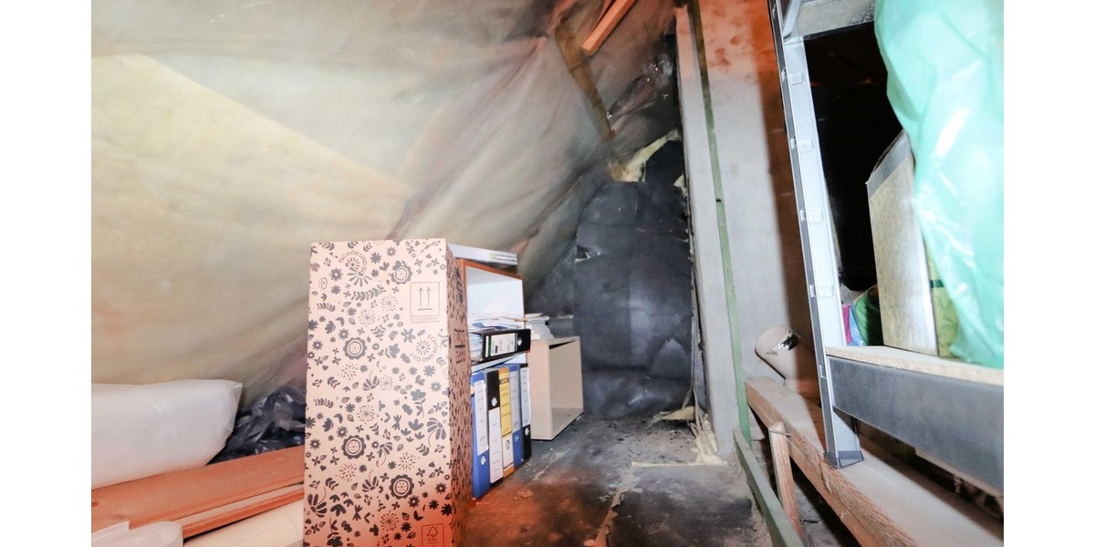 4 Generationen unter einem Dach? Kein Problem - Garten mit Teich - Carport - Top Zustand 8 zimmer