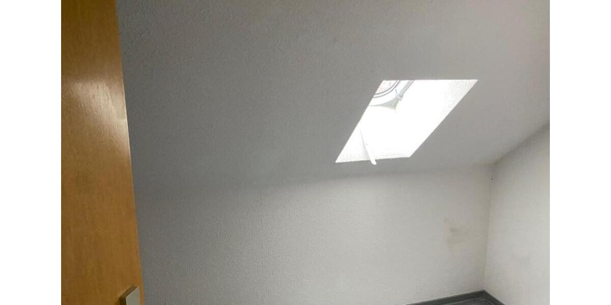 Dachgeschoßwohnung Salzatal - 1.5 Zimmer, 28 m&sup2;, 40.500&euro; | Angebot:23429092