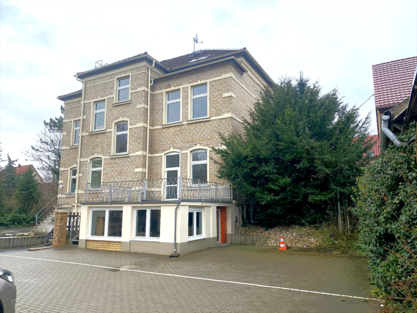 Haus zum Kaufen in Teutschenthal 875.000 € 470 m²